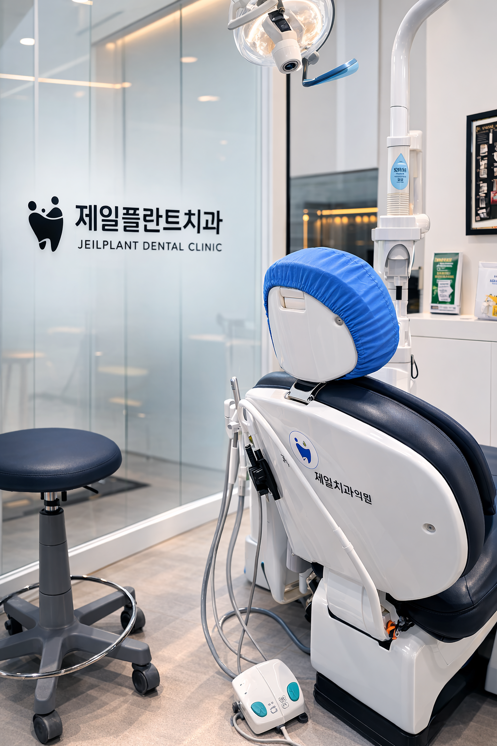 임플란트 수술 후 정기관리, 얼마나 자주 받아야 할까요?